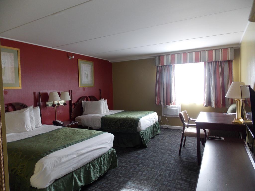 Center Street Value Inn 奥本 外观 照片