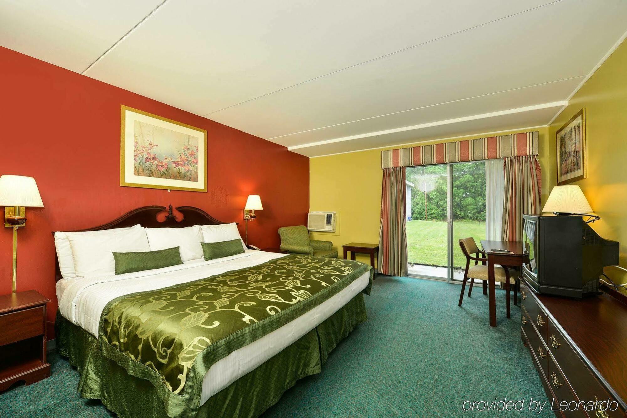 Center Street Value Inn 奥本 外观 照片
